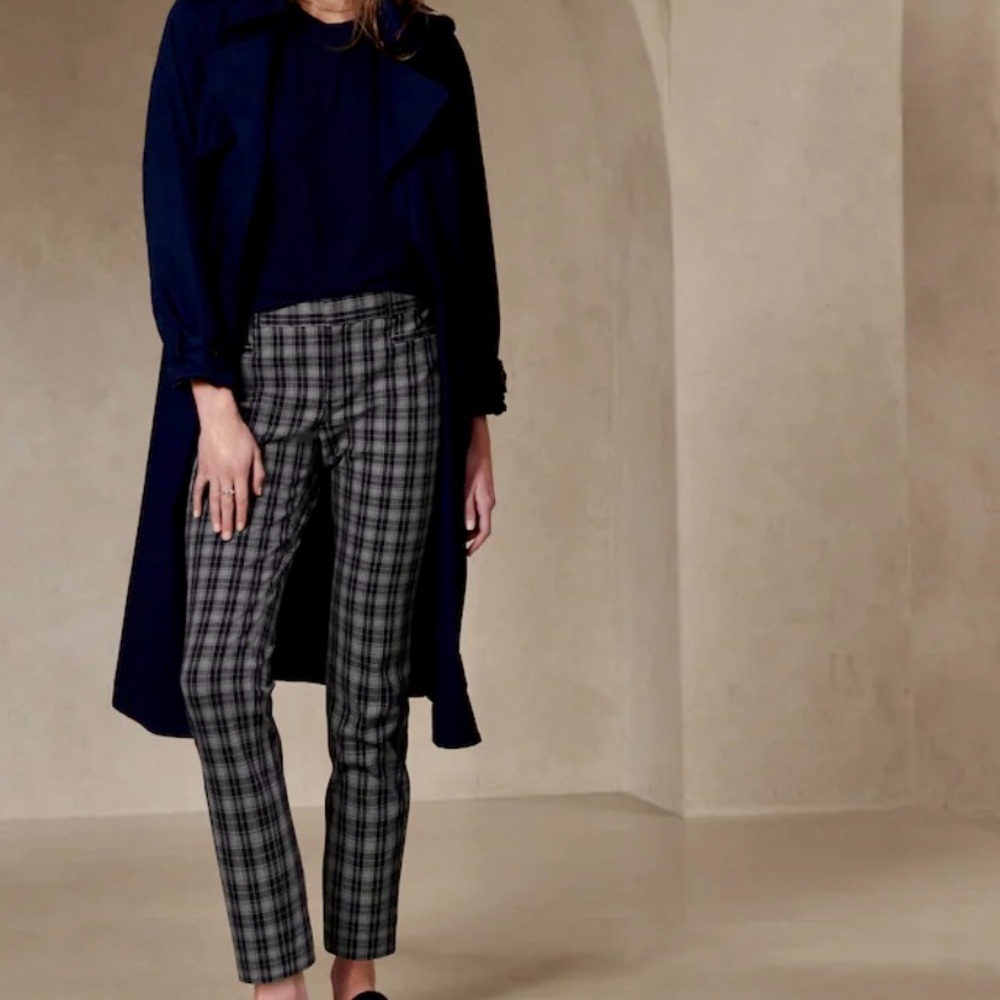 Curvy Sloan Slim Pant - Size 8